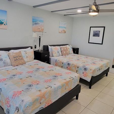 Bay View, Studio206, Beach Steps Away! Pool+Wifi Ruskin Eksteriør bilde
