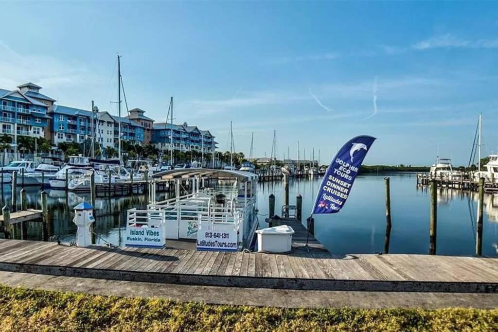 Bay View, Studio206, Beach Steps Away! Pool+Wifi Ruskin Eksteriør bilde